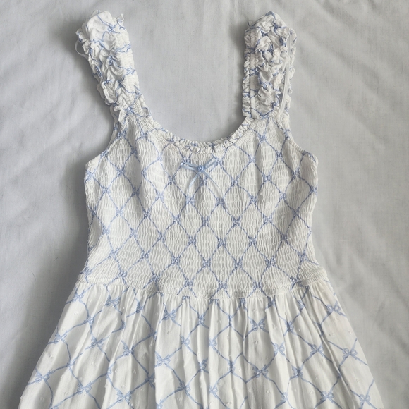 Blu Pepper White Smocked Midi Dress Womens Size M Blue Bow Pattern Coquette Doll - Picture 3 of 13